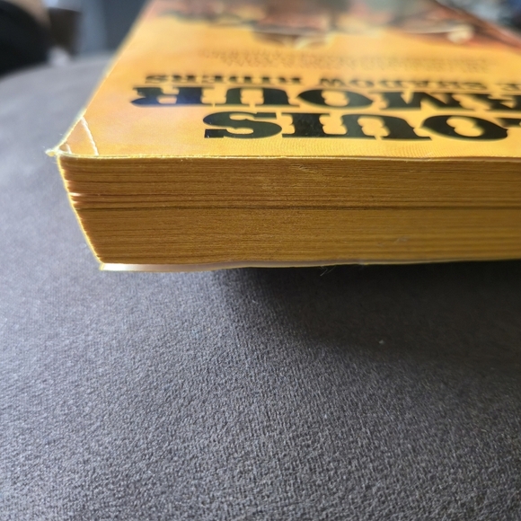 LOUIS L'AMOUR: The Shadow Riders - Vintage Western Paperback - Picture 6 of 9